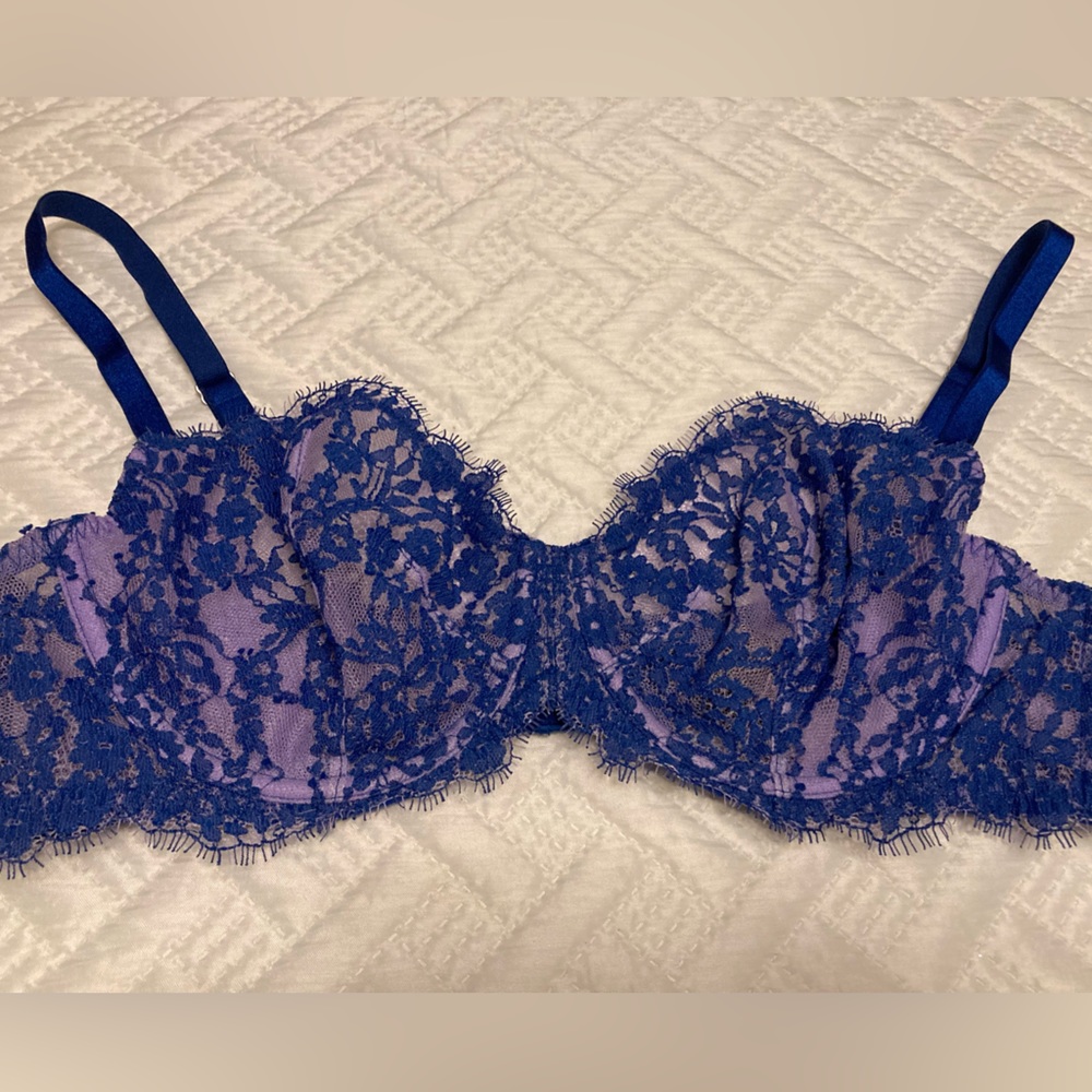 NWOT Victoria secret lace bra